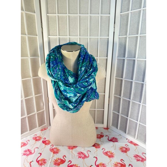 Lilly Pulitzer Exfinity  Scarf - Picture 2 of 9